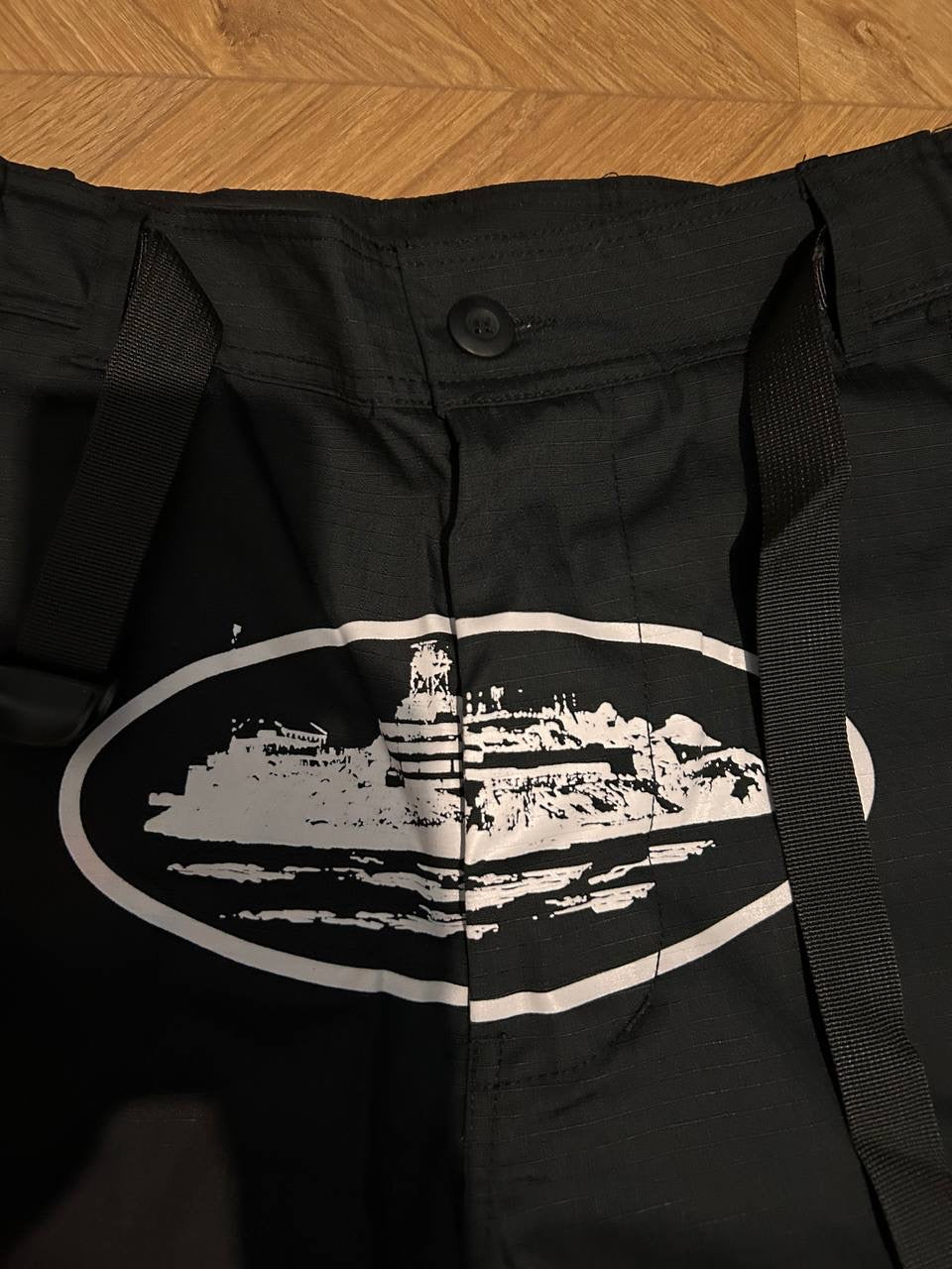 Corteiz Alcatraz cargo shorts